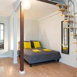 Stylish Loft Selfcheckin Street Parking Apartment